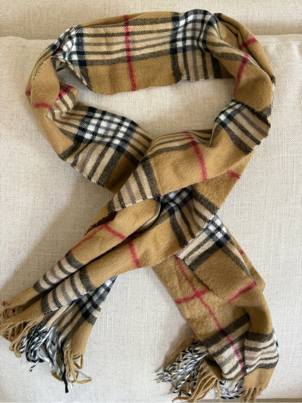Geoffrey Beene Tan Plaid cashme made in Italy Scarf with Black and Red Accents
